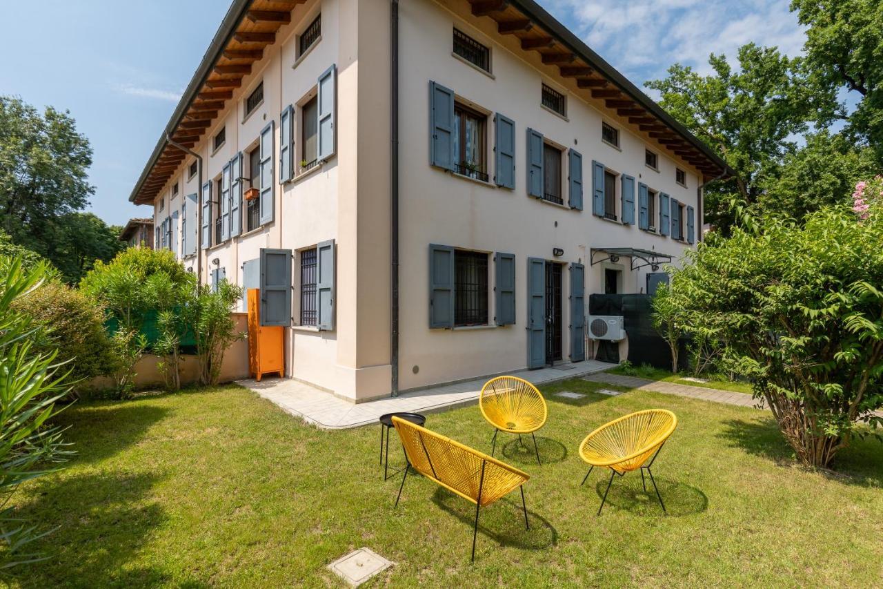 Osvaldo - Parcheggio E Giardino Privato *